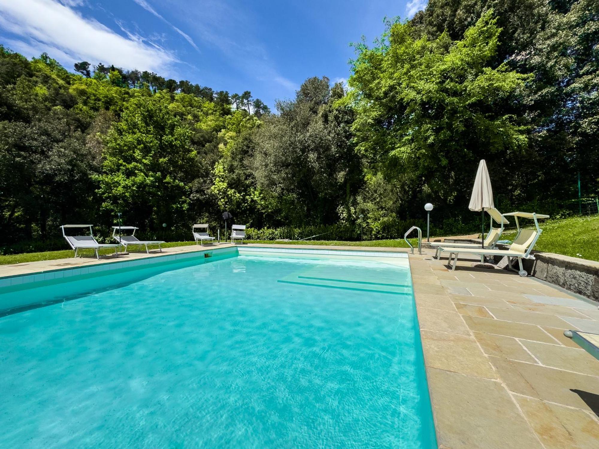 La Ferriera Exclusive Resort - Pool & Waterfall Loro Ciuffenna Extérieur photo
