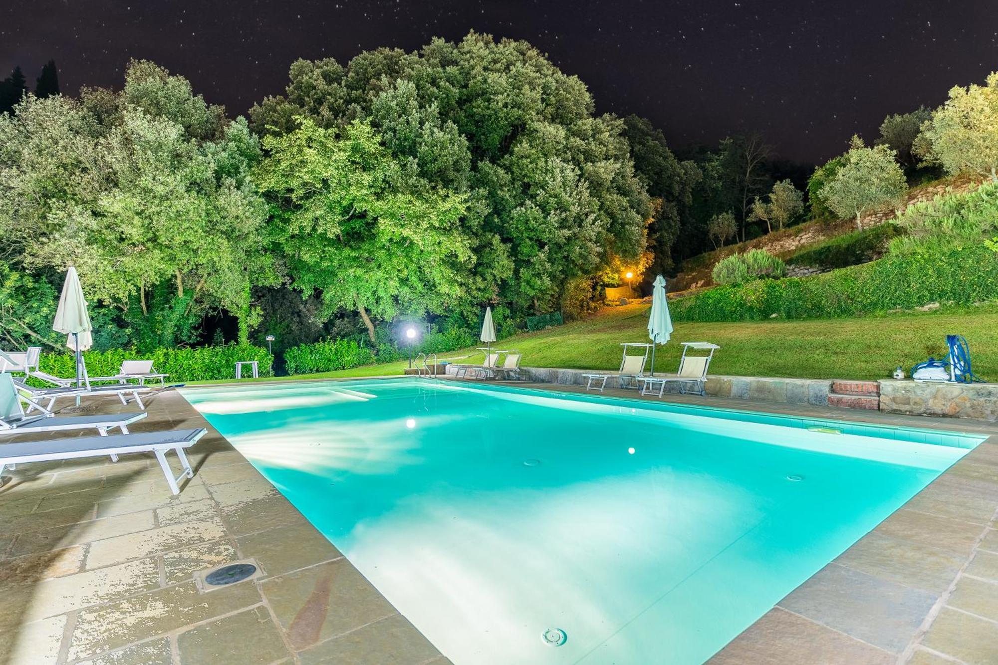 La Ferriera Exclusive Resort - Pool & Waterfall Loro Ciuffenna Extérieur photo